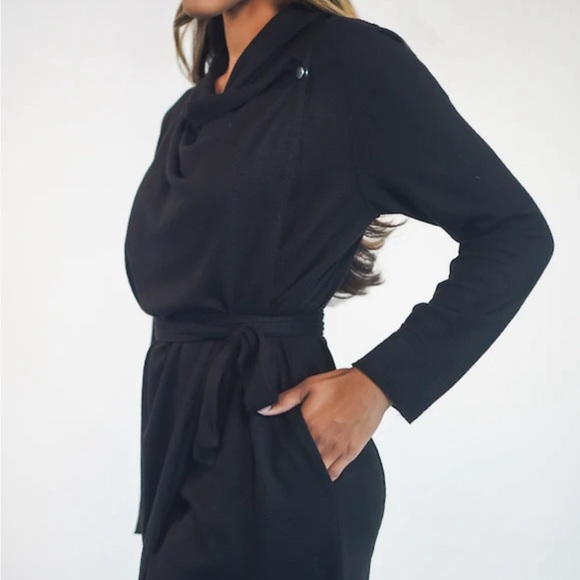 Workrobe - Picture 3 of 6